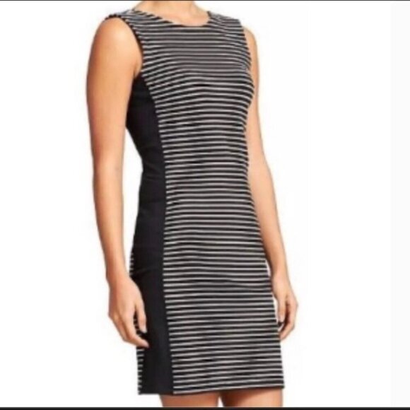 Athleta Dress Bodycon Scopp Neck Tank Stripes Black White XS Outdoor Activewear - Picture 10 of 10